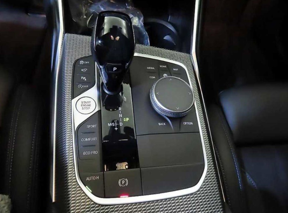 BMW 3시리즈 320i M 스포츠 사진 12