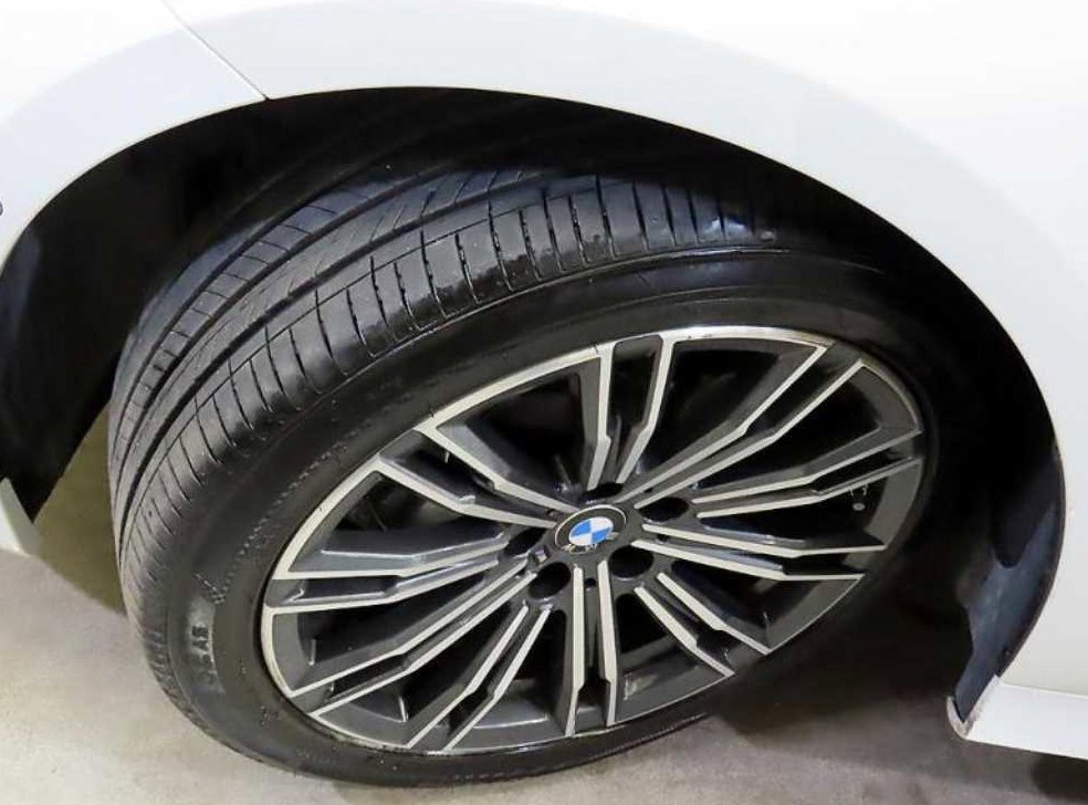BMW 3시리즈 320i M 스포츠 사진 20