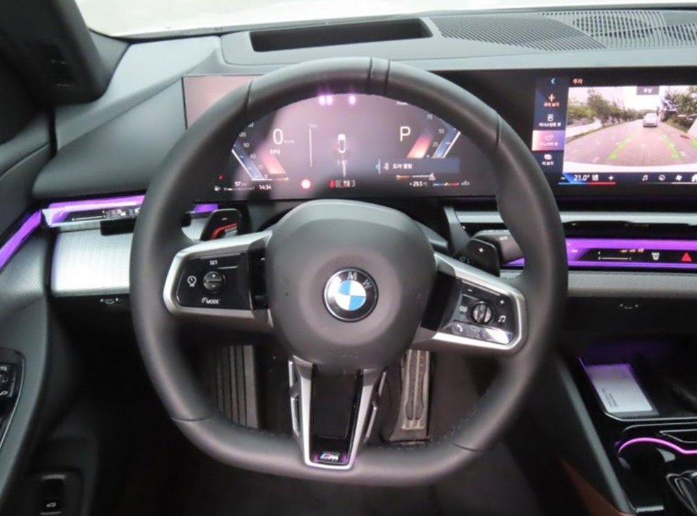 BMW 5시리즈 530i xDrive 사진 15
