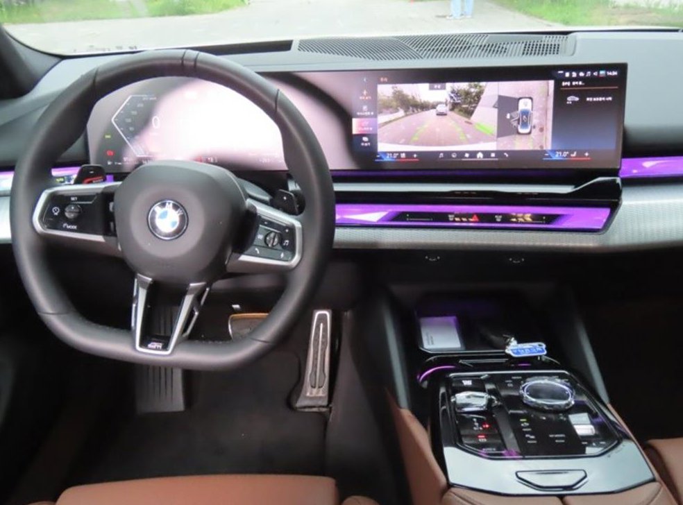 BMW 5시리즈 530i xDrive 사진 16