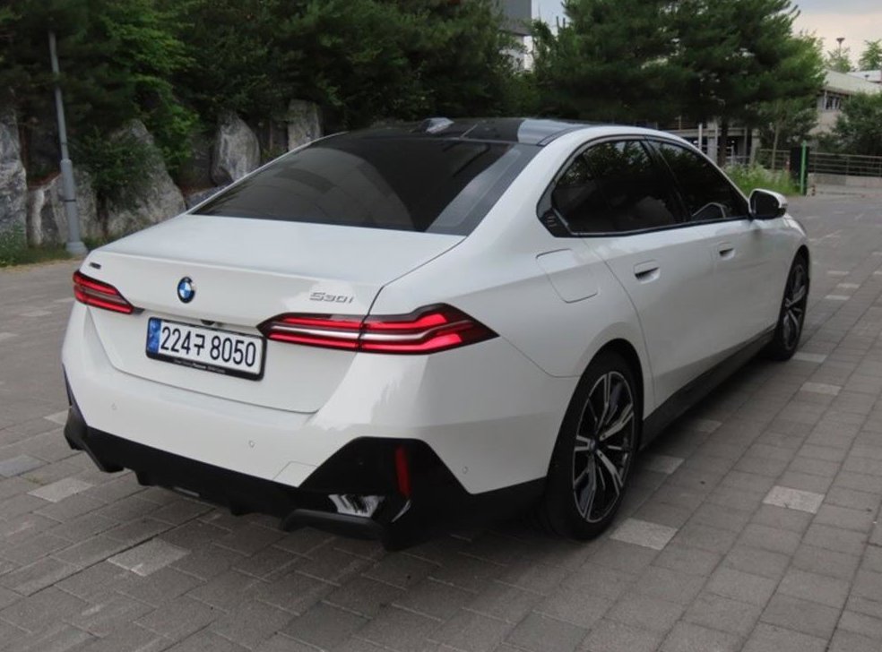 BMW 5시리즈 530i xDrive 사진 3