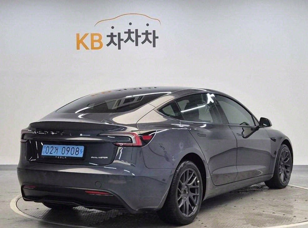 테슬라 모델 3 롱 레인지 사진 3
