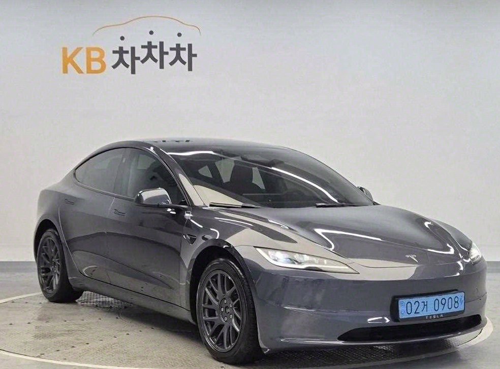 테슬라 모델 3 롱 레인지 사진 4