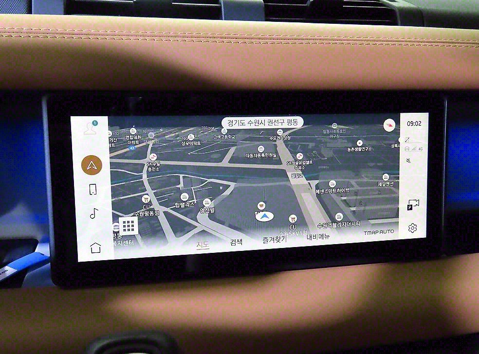 랜드로버 디펜더 130 D300 X-Dynamic SE 사진 13