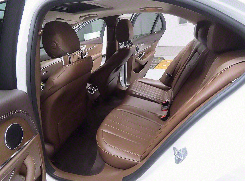 벤츠 E 클래스 E220d 4MATIC 익스클루시브 사진 8