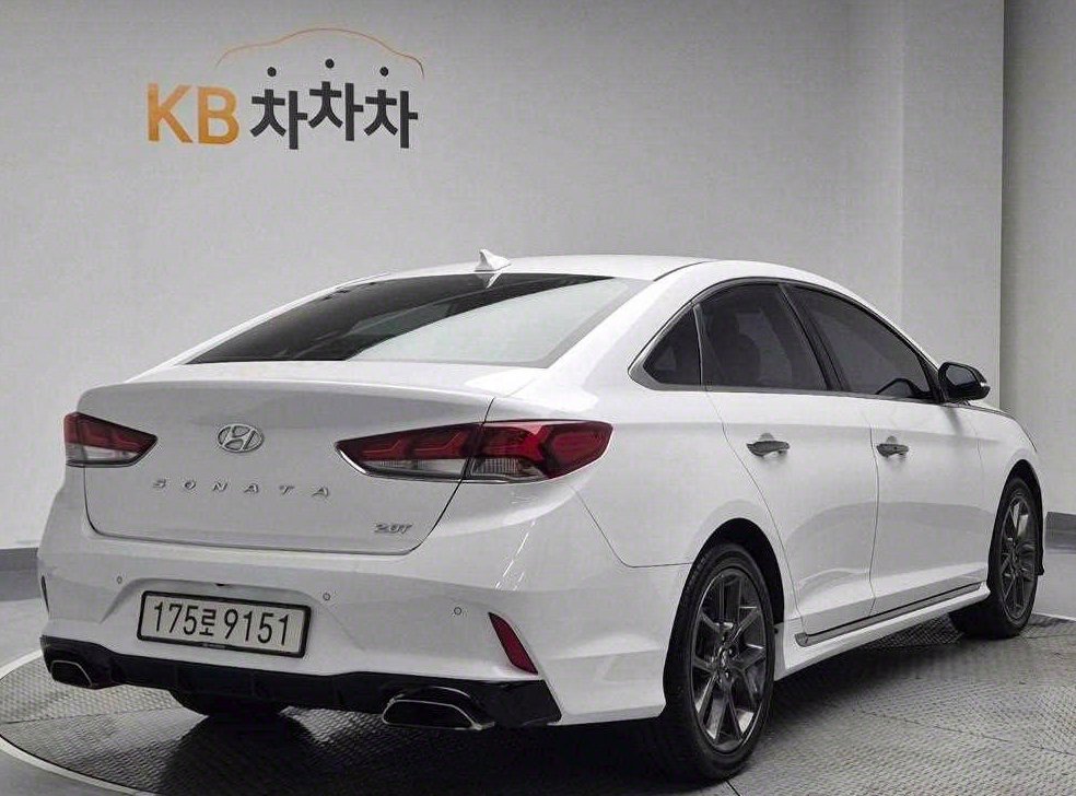 현대 쏘나타 2.0 터보 익스클루시브 사진 3