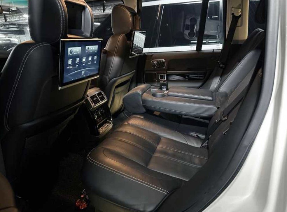 랜드로버 레인지로버 V8 5.0 SUPERCHARGED 사진 11