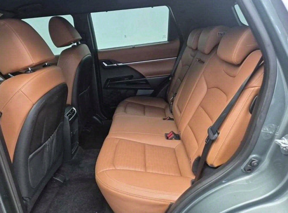 KG모빌리티(쌍용)  토레스 1.5 GDI-T 4WD 사진 12