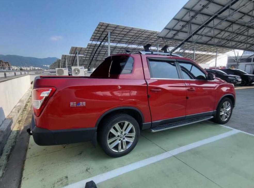KG모빌리티(쌍용)  렉스턴 디젤 2.2 4WD 사진 6