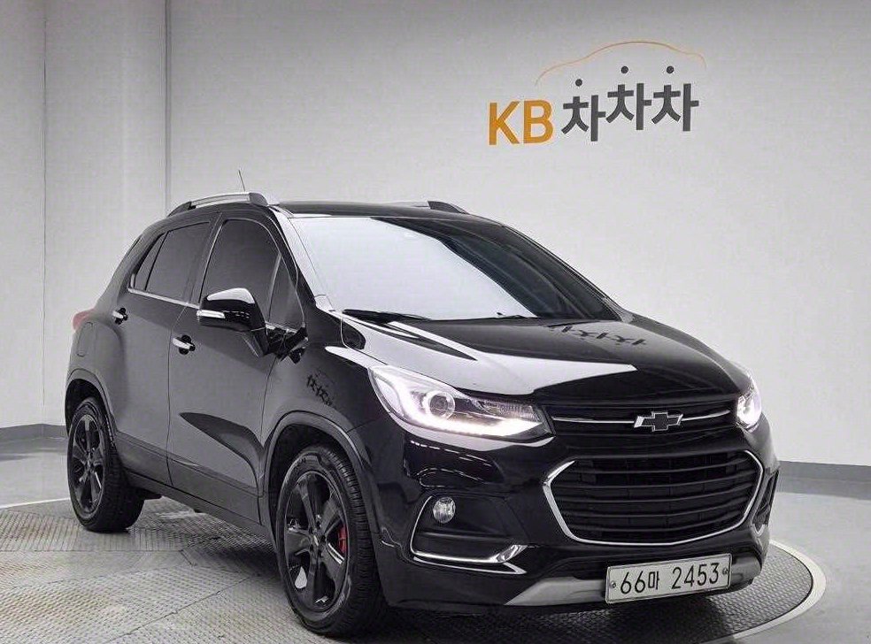 쉐보레 트랙스 가솔린 1.4 퍼펙트 블랙 사진 4