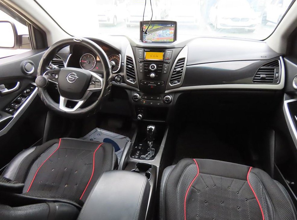 KG모빌리티(쌍용)  코란도 2.2 RX 4WD 사진 5