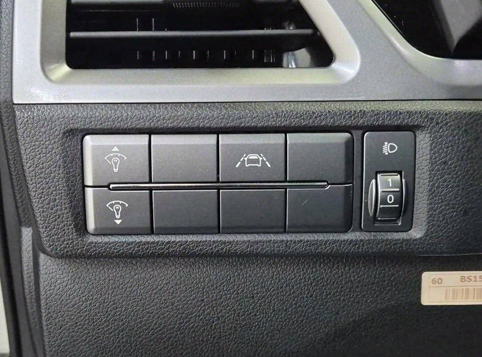 KG모빌리티(쌍용)  코란도 2WD 가솔린 1.5 C5 플러스 사진 17