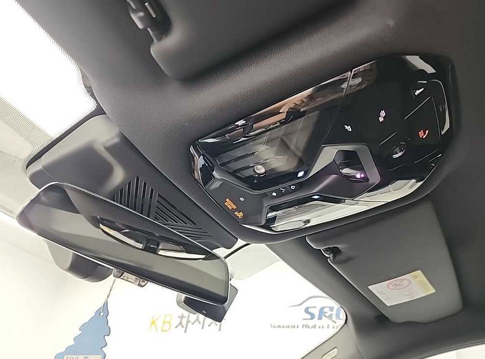 BMW 5시리즈 520i 사진 18
