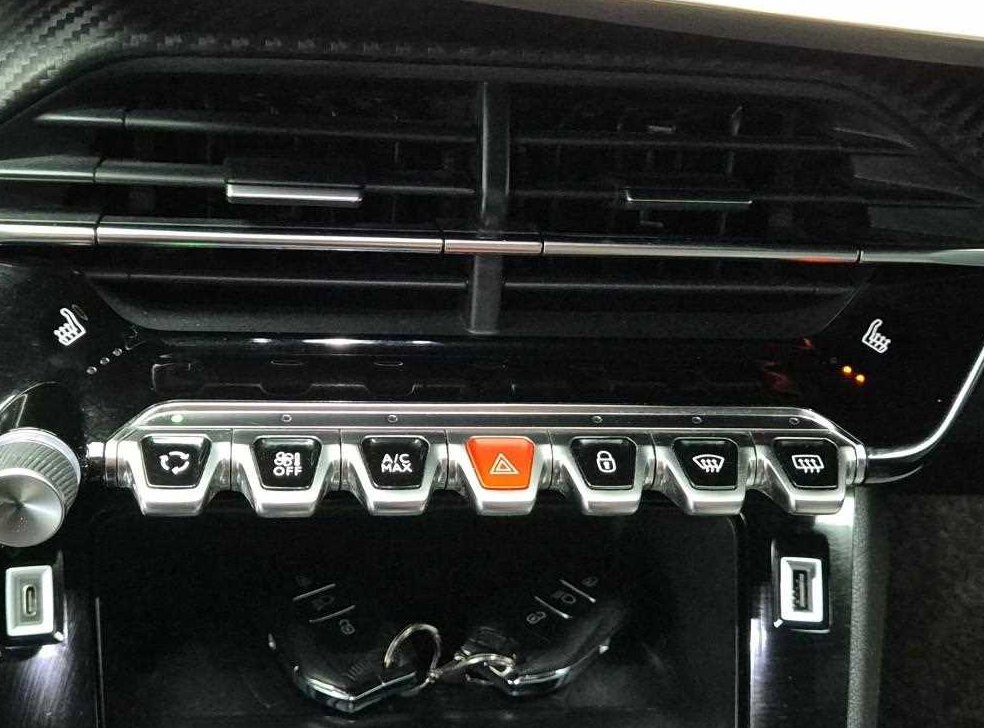 푸조 2008 GT Line 사진 18