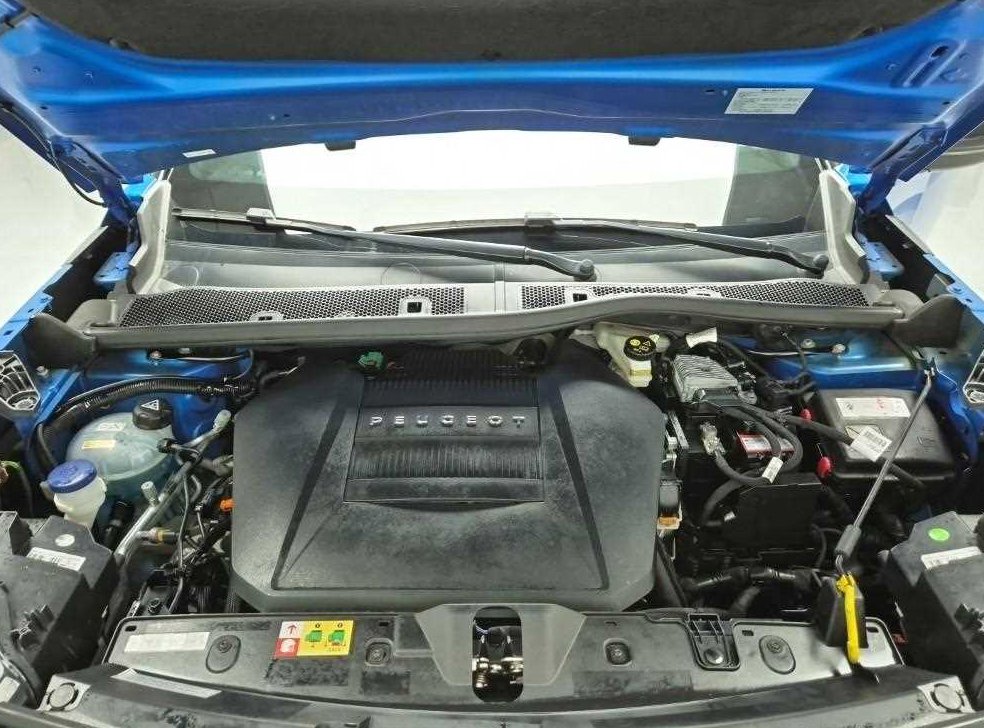 푸조 2008 GT Line 사진 5