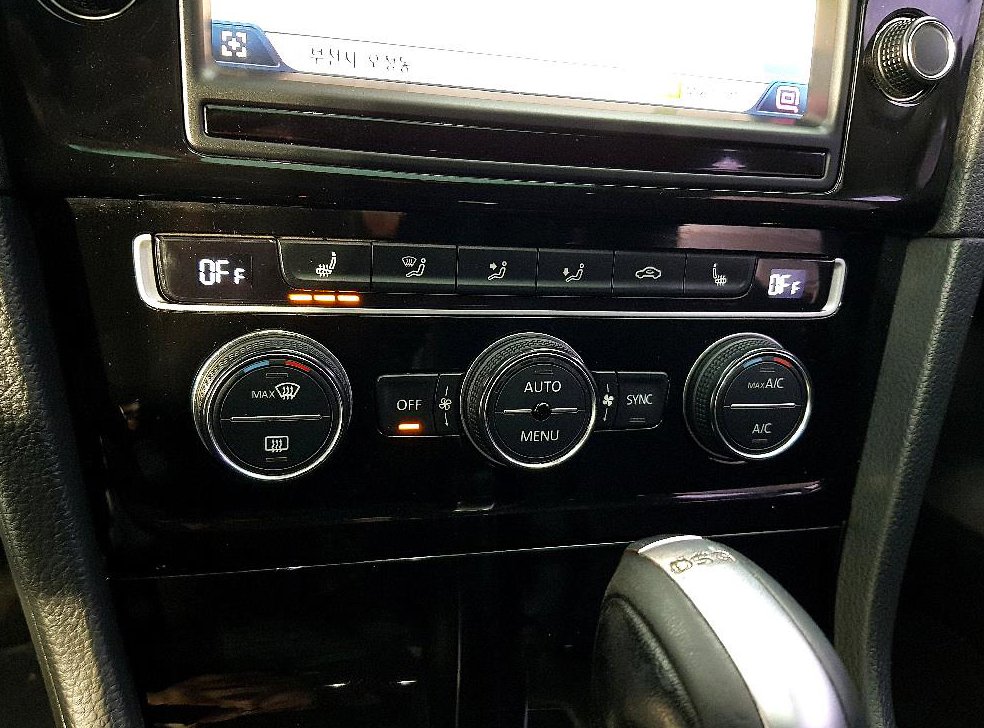 폭스바겐 골프 2.0 TDI 프리미엄 사진 13