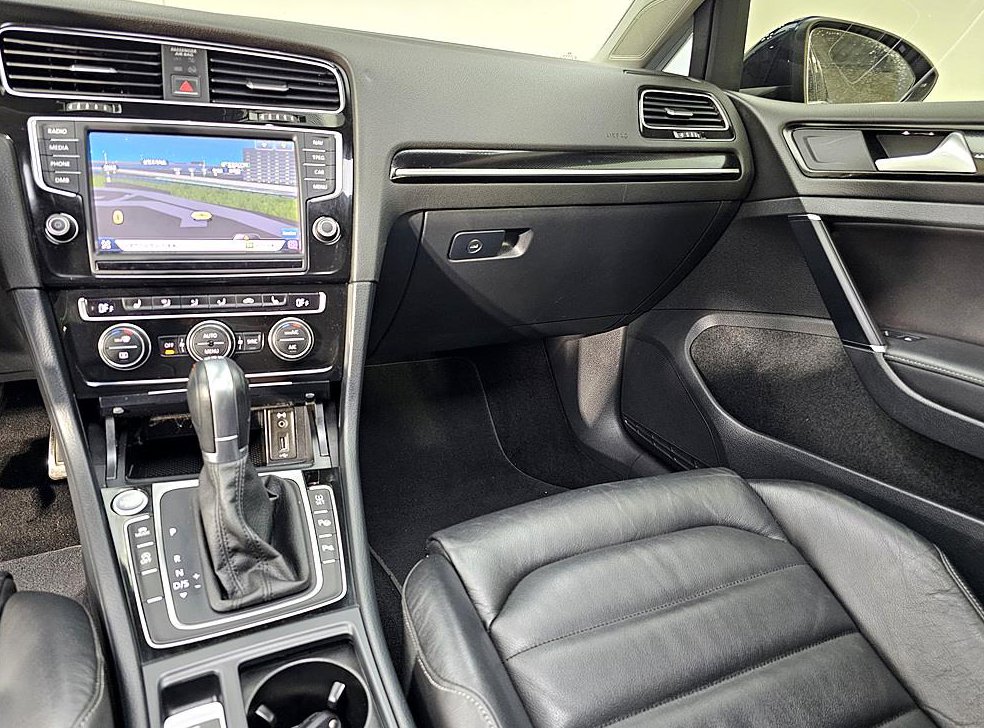 폭스바겐 골프 2.0 TDI 프리미엄 사진 10