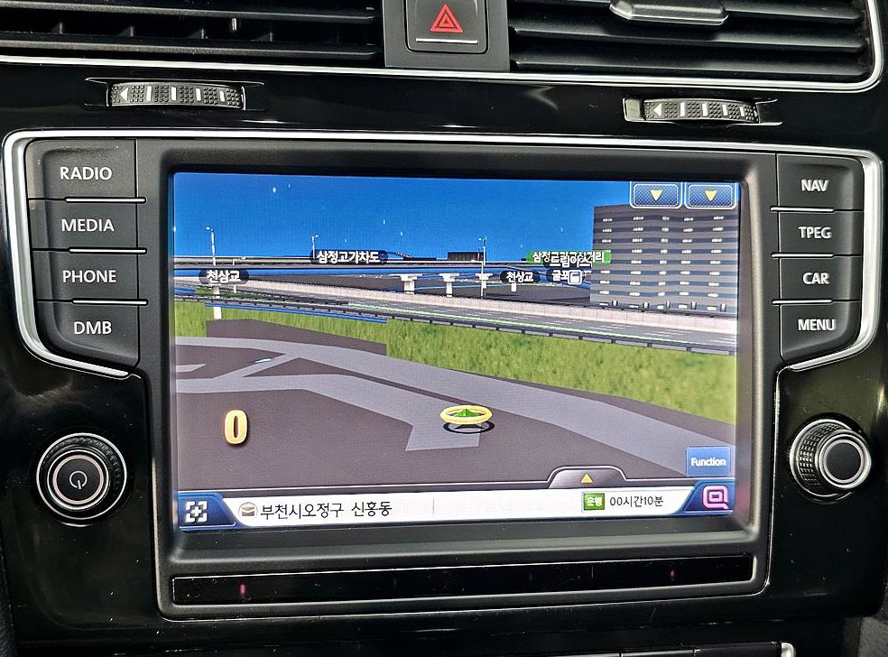 폭스바겐 골프 2.0 TDI 프리미엄 사진 13