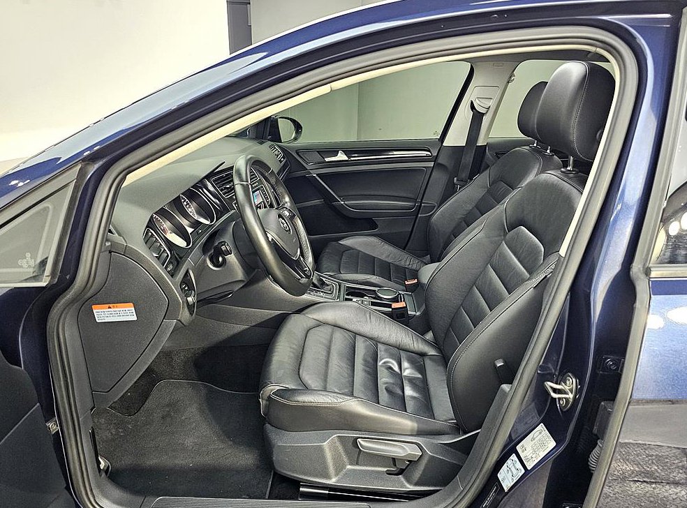 폭스바겐 골프 2.0 TDI 프리미엄 사진 8