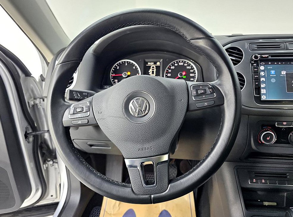 폭스바겐 티구안 2.0 TDI 컴포트 사진 11