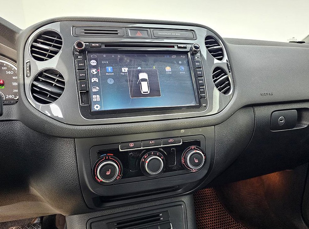 폭스바겐 티구안 2.0 TDI 컴포트 사진 12