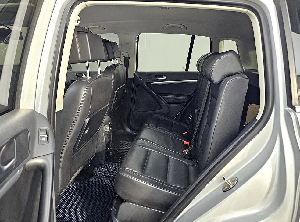 폭스바겐 티구안 2.0 TDI 컴포트 사진 8