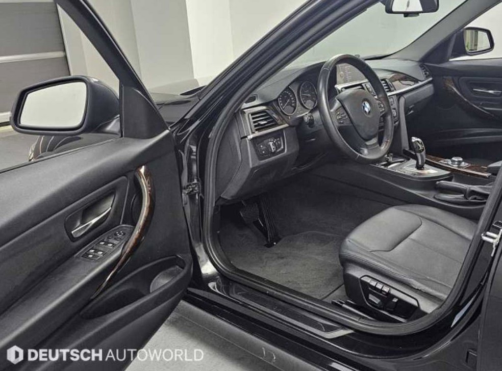 BMW 3시리즈 320d 사진 11
