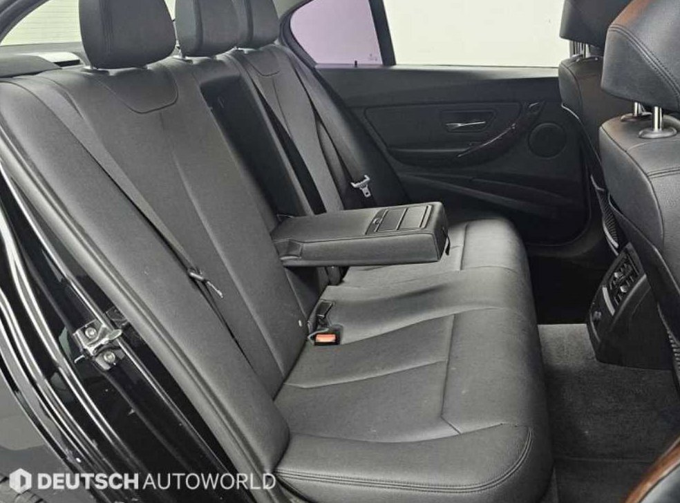 BMW 3시리즈 320d 사진 12