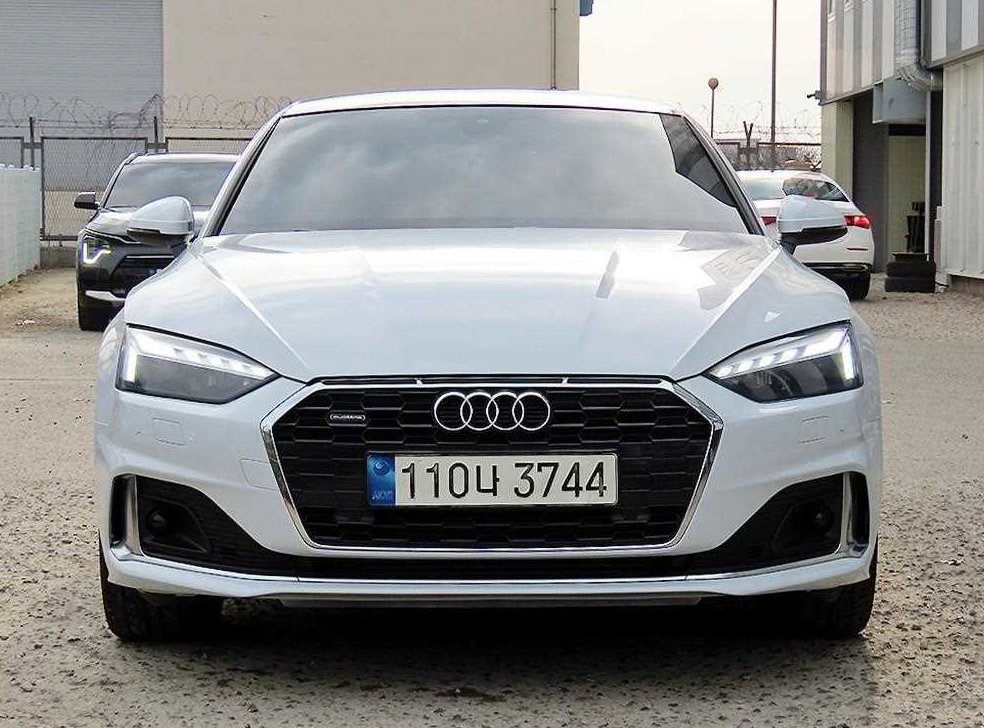 아우디 A5 40 TFSI 콰트로 스포트백