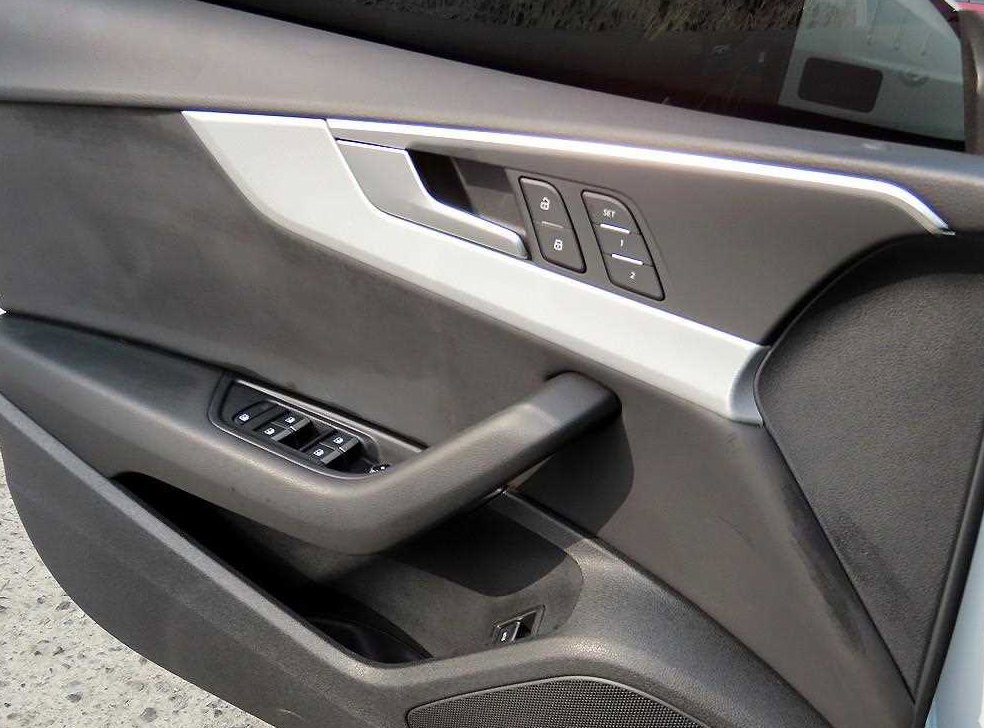 아우디 A5 40 TFSI 콰트로 스포트백 사진 11