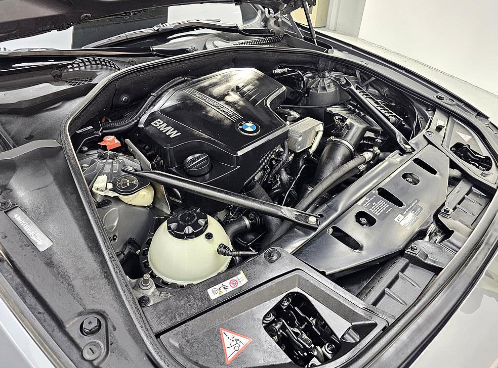 BMW 5시리즈 528i 사진 6