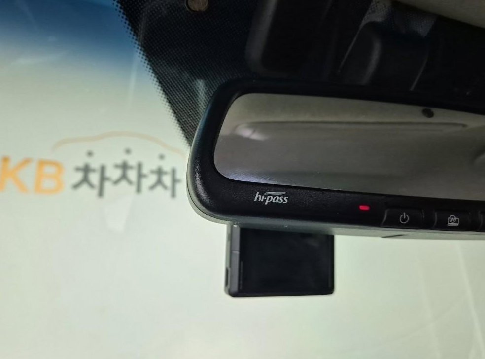 KG모빌리티(쌍용)  티볼리 디젤 2WD 1.6 VX 사진 17