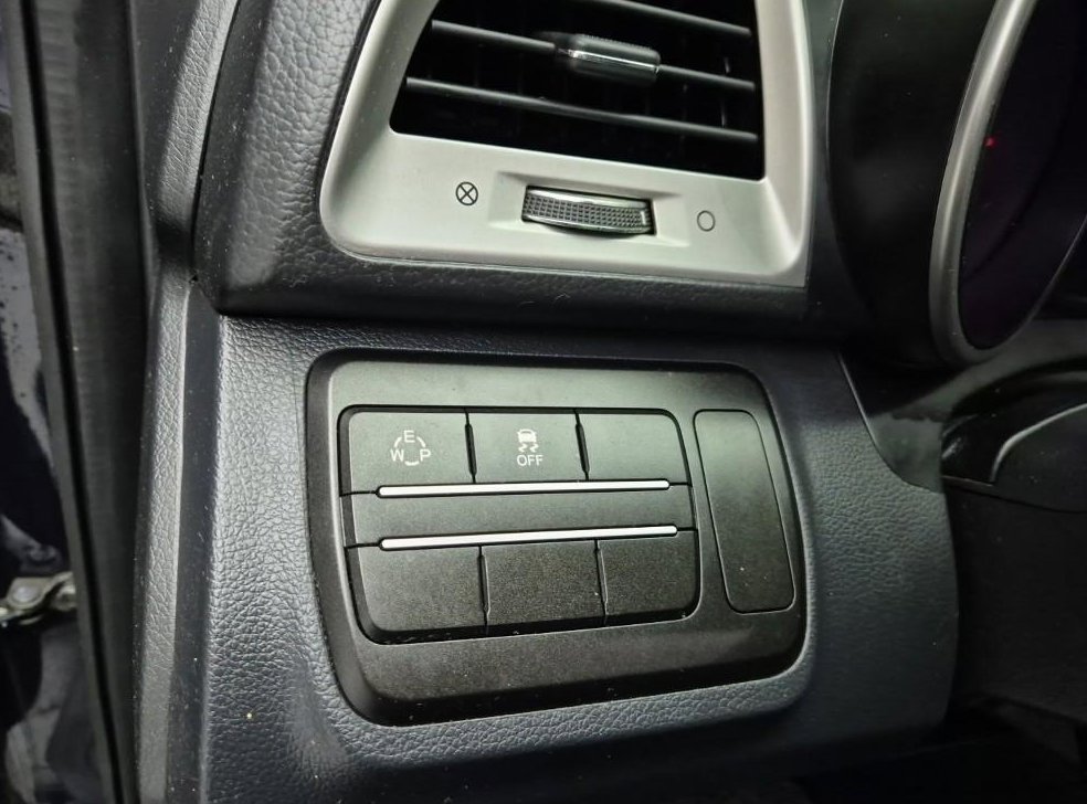 KG모빌리티(쌍용)  티볼리 디젤 2WD 1.6 VX 사진 18