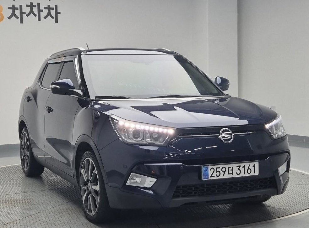 KG모빌리티(쌍용)  티볼리 디젤 2WD 1.6 VX 사진 4