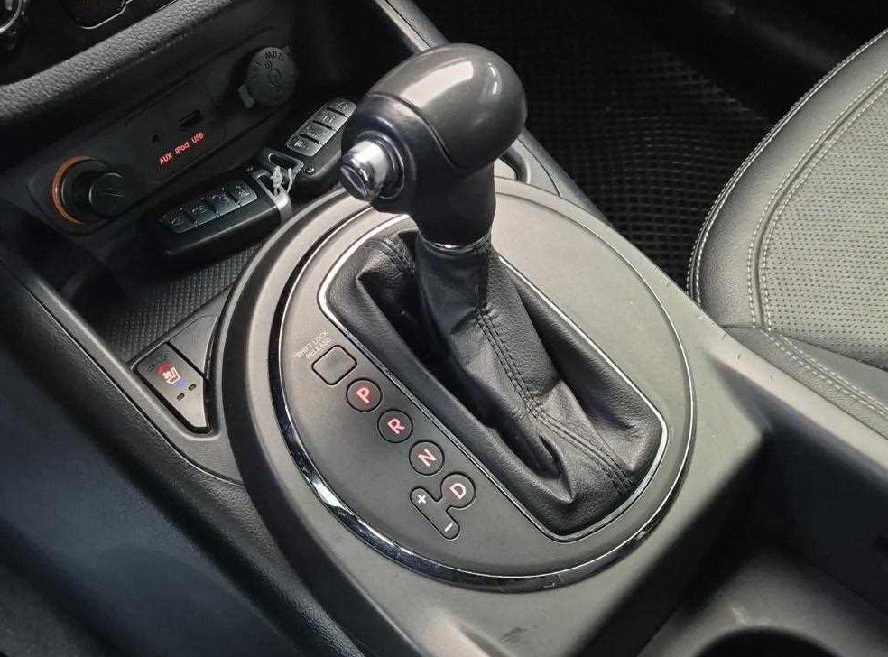 기아 스포티지 2WD TLX 사진 8