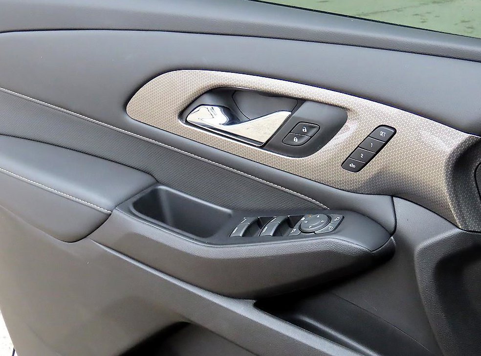 쉐보레 트래버스 3.6 AWD 레드라인 사진 11