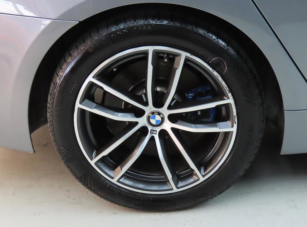 BMW 5시리즈 523d xDrive M 스포츠 사진 19
