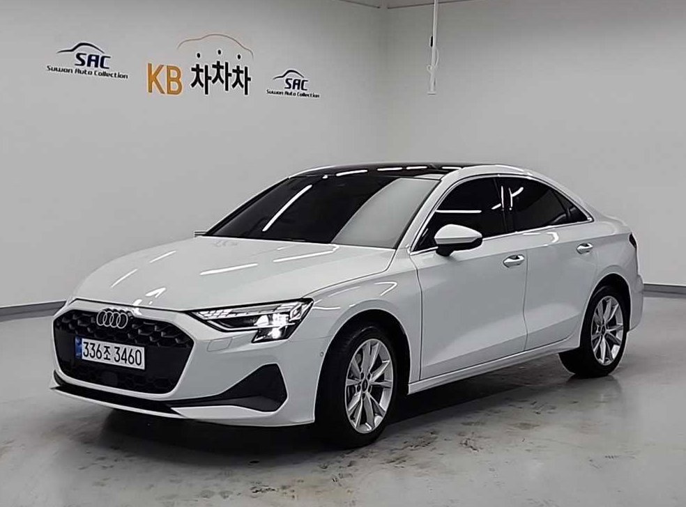 아우디 A3 40 TFSI