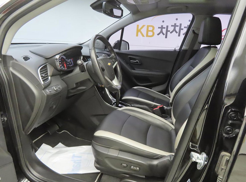 쉐보레 트랙스 가솔린 1.4 퍼펙트 블랙 사진 5