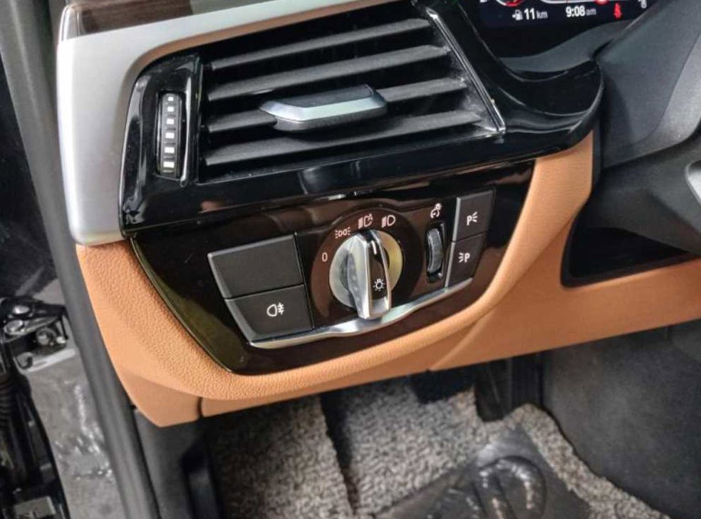 BMW 5시리즈 520i 럭셔리 사진 12
