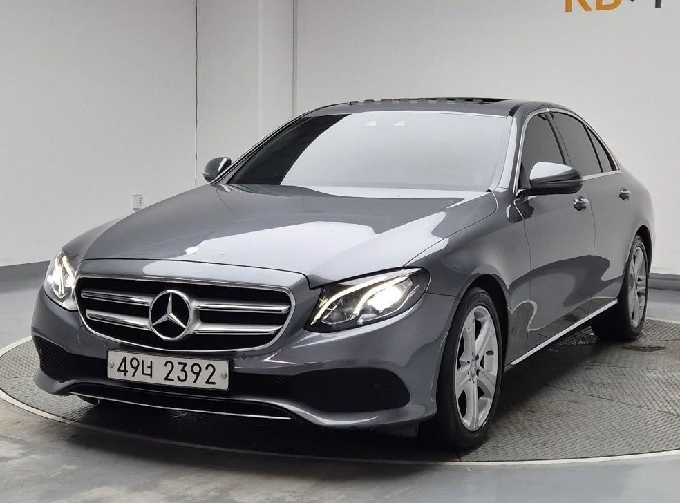 벤츠 E 클래스 E200 아방가르드