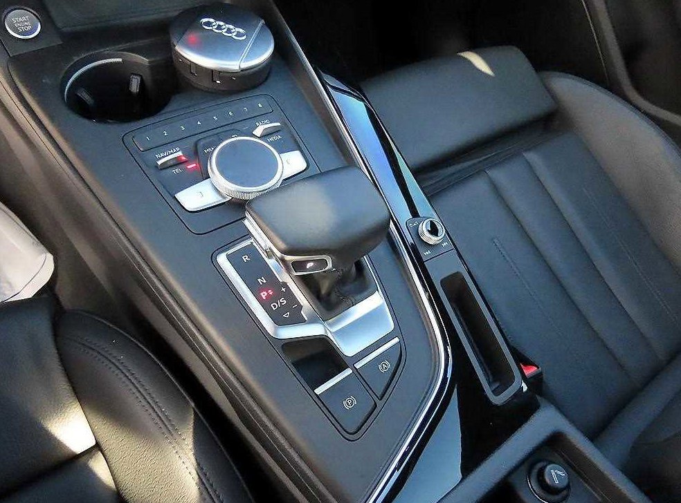 아우디 A5 45 TFSI 콰트로 프리미엄 스포트백 사진 11
