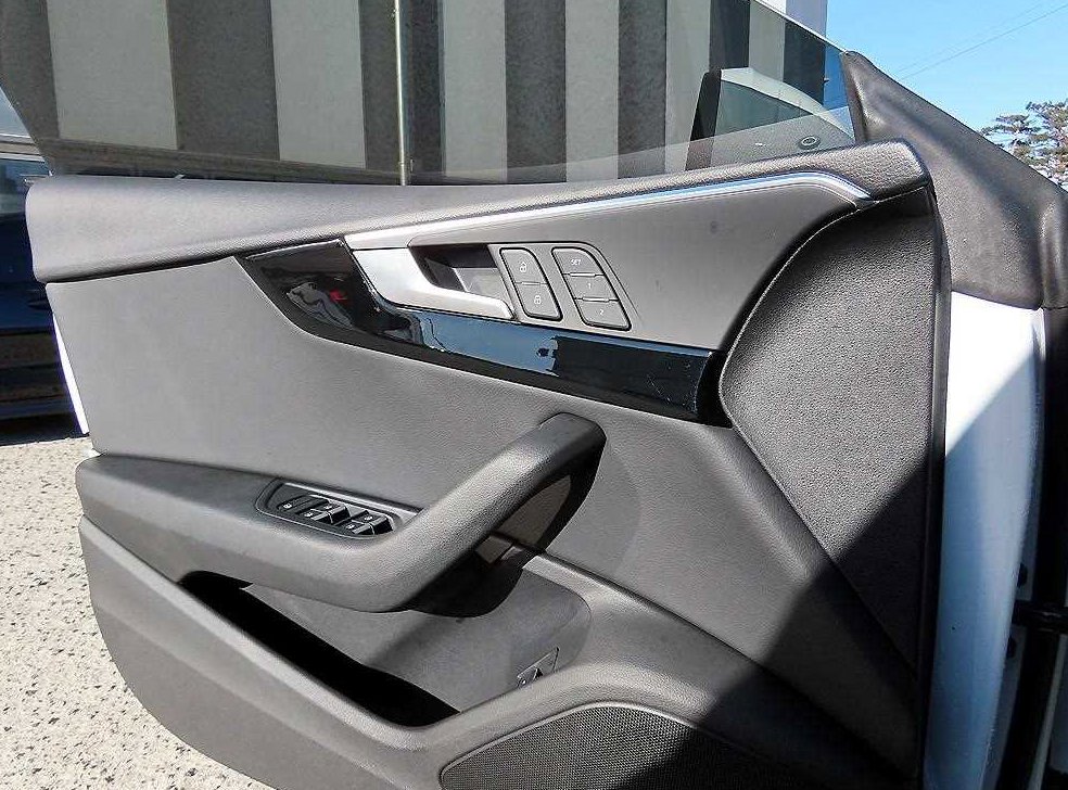아우디 A5 45 TFSI 콰트로 프리미엄 스포트백 사진 12