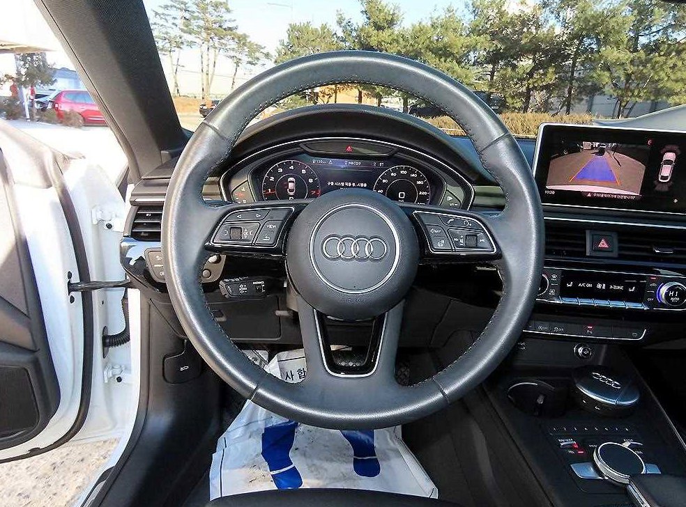 아우디 A5 45 TFSI 콰트로 프리미엄 스포트백 사진 8