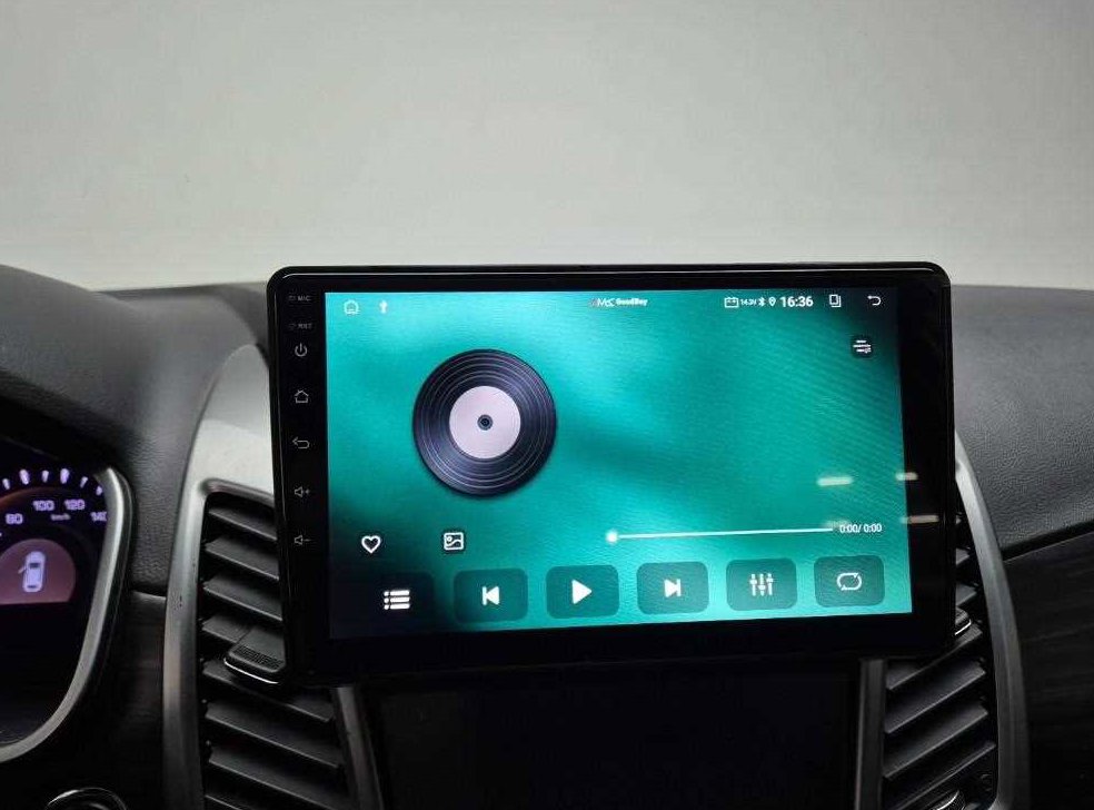 KG모빌리티(쌍용)  코란도 2WD 2.0 CVT 사진 14