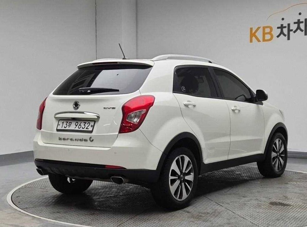 KG모빌리티(쌍용)  코란도 2WD 2.0 CVT 사진 3