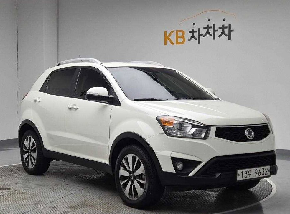 KG모빌리티(쌍용)  코란도 2WD 2.0 CVT 사진 4