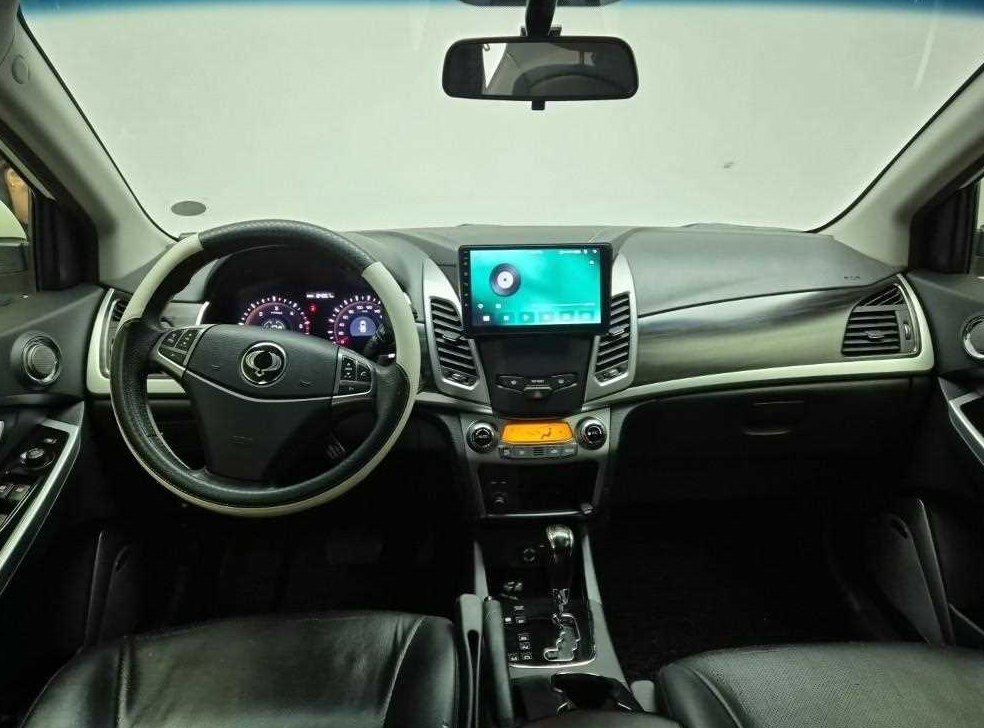 KG모빌리티(쌍용)  코란도 2WD 2.0 CVT 사진 7