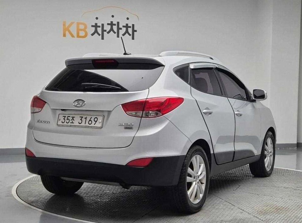 현대 투싼 2WD VGT LX20 사진 3