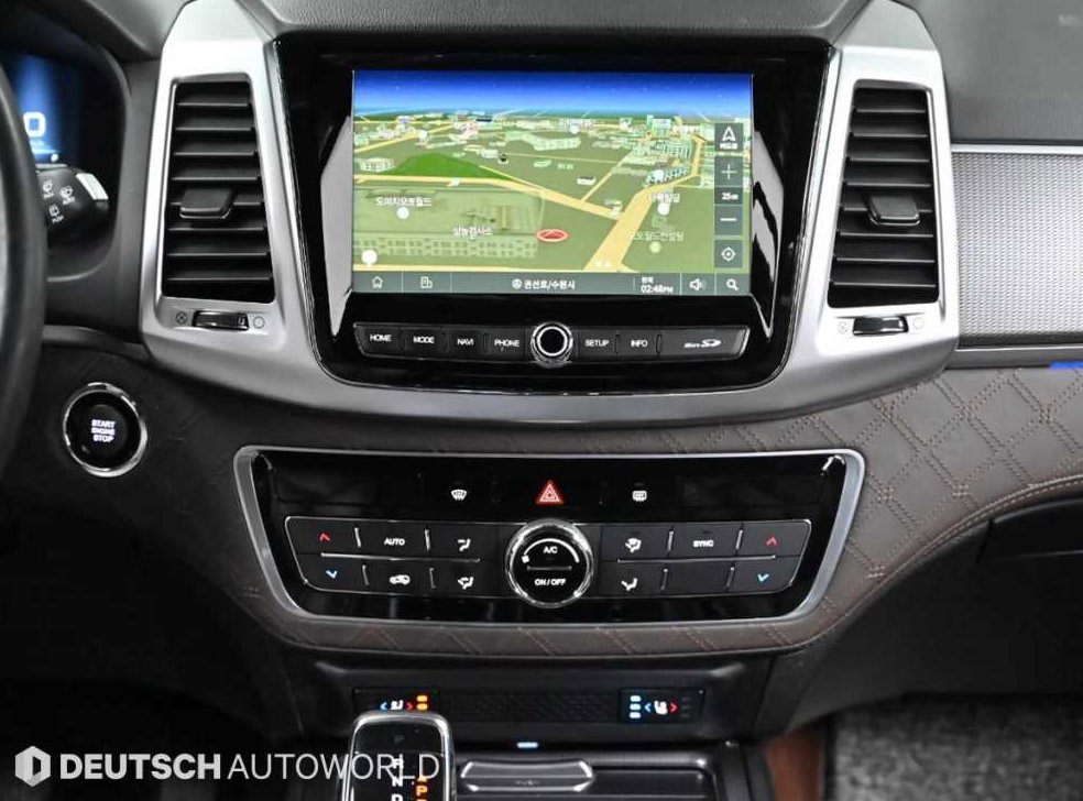 KG모빌리티(쌍용)  렉스턴 디젤 2.2 4WD 더 블랙 사진 14